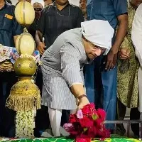 BJP Shiv Sena slam Akbaruddin Owaisi over visit to Aurangzebs tomb