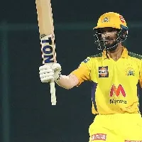 He has all the qualities of MS Dhoni except one Virender Sehwag picks MSDs successor as CSK captain