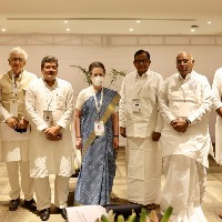 EVM issue raked in 'Chintan Shivir', but Cong says will take up in all-party meet