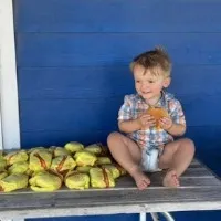 boy pic goes viral