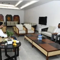 tdp leader yarapatineni meets nara lokesh in hyderabad