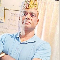 Intelligence officer dies after accidental fall