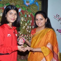 Telangana CM congratulates Nikhat Zareen