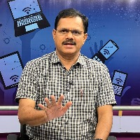 ప్రిపరేషన్ పై సరిగా దృష్టి పెట్టండి.. సక్సెస్ సాధిస్తారు: బీసీ సంక్షేమ శాఖ ముఖ్యకార్యదర్శి బుర్రా వెంకటేశం