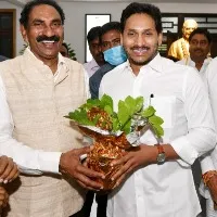 ysrcp rajyasabha candidate beeda mastan rao meets ys jagan