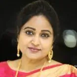 Divyavani fires on Kodali Nani