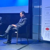 rahul gandhi looks like his father rajiv gandhi in london tour
