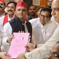 Kapil Sibal dumps Congress files Rajya Sabha nomination with Samajwadi Partys backing