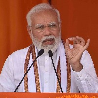 PM's attack on KCR triggers war of words