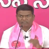 Jeevan Reddy fires ion PM Modi