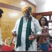 Ink thrown at Rakesh Tikait in Bengaluru