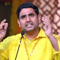 Nara lokesh fires on Kurnool mayor after his warning to media personals
