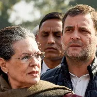 ed issued summons to sonia gandhi and rahul gandhi