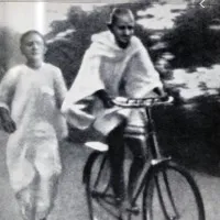 PM shares a picture of Mahatma Gandhi on World Bicycle Day