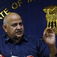 Ready to face investigation by any agency: Manish Sisodia