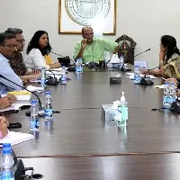 సీఎస్ సోమేశ్ కుమార్ తో సమావేశమైన ఉత్తర ప్రదేశ్ వాణిజ్య పన్నులశాఖ అధికారులు