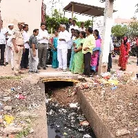 సెంట్రల్ నియోజకవర్గంలో పారిశుధ్య, డ్రెయినేజి సమస్యల పరిష్కార దిశగా చర్యలు: మల్లాది విష్ణు