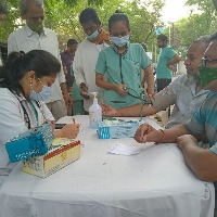 Century Hospital conducts free wellness & health camp for walkers at Srinagar Colony park