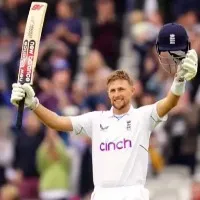 Joe Root completes ten thousand runs in Test cricket