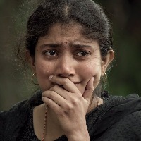 'Virata Parvam' trailer presents Sai Pallavi as Naxalite rebel's lover