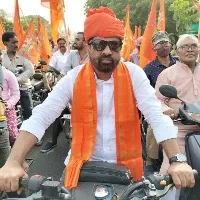 bjp leader satya kumar harsh comments on chandrababu and pawan kalyan