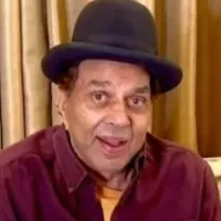 Dharmendra rubbishes hospitalisation rumours