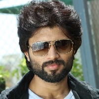 Vijay Deverakonda showers praise on 'Major', a film with 'passion, love, sincerity'
