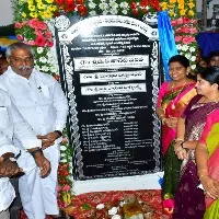 అభివృద్ధియే లక్ష్యంగా సెంట్రల్ నియోజకవర్గoలో రూ.7 కోట్ల అభివృద్ధి పనులకు శంఖుస్థాపన-ముఖ్యమంత్రి వై.యస్.జగన్ మోహన రెడ్డి