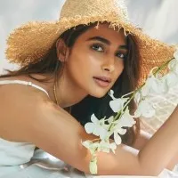 Pooja Hegde tweets about indigo staff rudish behaviour with her