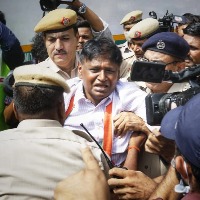 Congress protests outside ED office
