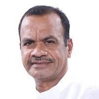 KCR ready to take VRS from politics by launching BRS: MP Komatireddy