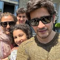 Mahesh Babu's selfie on Europe road trip goes viral