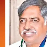 YCP Leader Dutta Ramachandrarao Warns MLA Vamsi