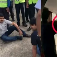 Protest against Pinarayi Vijayan inside flight