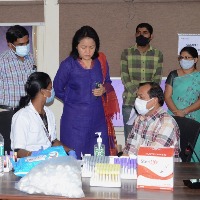 ప్రెస్ నోట్ మరియు ఫోటో కమీషనర్, గిరిజన సంక్షేమ శాఖ – ఉద్యోగులకు ఉచిత ఆరోగ్య శిబిరం