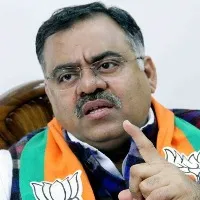 Tarun Chugh fires on KCR