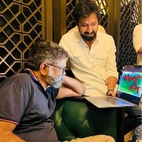 'Pushpa' director lands up on sets of megastar Chiranjeevi's latest movie