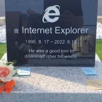 Korean engineer builds gravestone worth Rs 25000 in memory of Internet Explorer