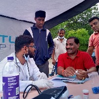 నాంప‌ల్లి ప‌బ్లిక్ గార్డెన్స్‌లో ఉచిత వైద్య‌శిబిరం నిర్వ‌హించిన సెంచురీ ఆస్ప‌త్రి