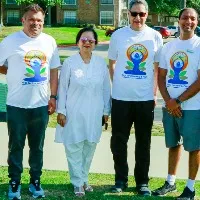 డాలస్ లో మహాత్మా గాంధీ మెమోరియల్ వద్ద వైభవంగా యోగా