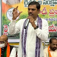 AP Bjp leader Vishnu Reddy quetions KTR over Asadowaisi supporters Pakistan Zindabad chanting