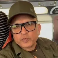 Annu Kapoor's personal belongings, cash stolen in France