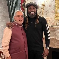 vijay mallya meets chris gayle