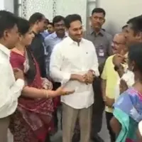 1998 DSC candidates met CM Jagan and thanked