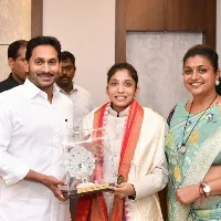 ap cm ys jagan facilitates kidambi srikanth and jafreen shaik