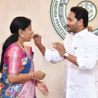 ap cm ys jagan greets home minister taneti vanitha