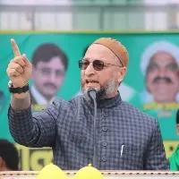 Asaduddin Owaisi describes Maha politics as dance of monkeys