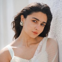 Alia gives a thumbs up to 'JugJugg Jeeyo', calls mother-in-law Neetu 'mind blowing'