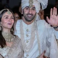Alia Bhatt Ranbir Kapoor to welcome first child