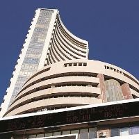 Markets end in profit for third straight day